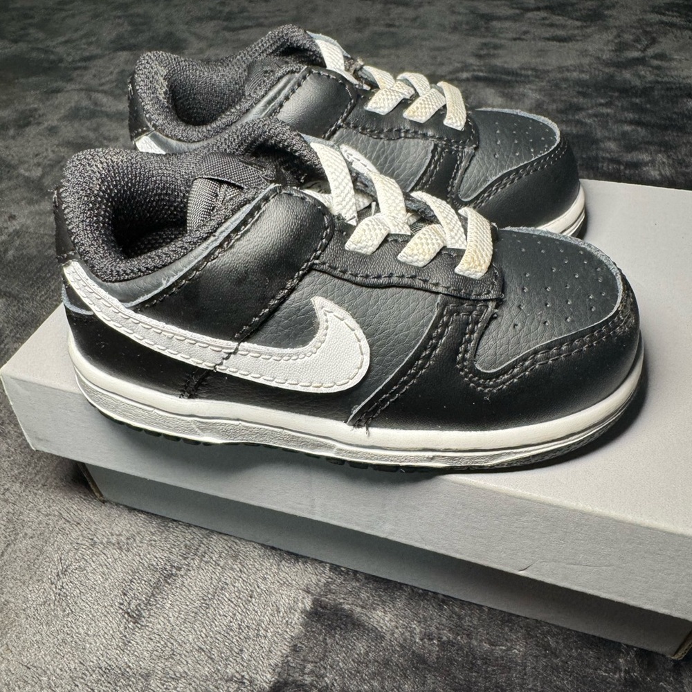 Nike Dunk Low , kids size 6c